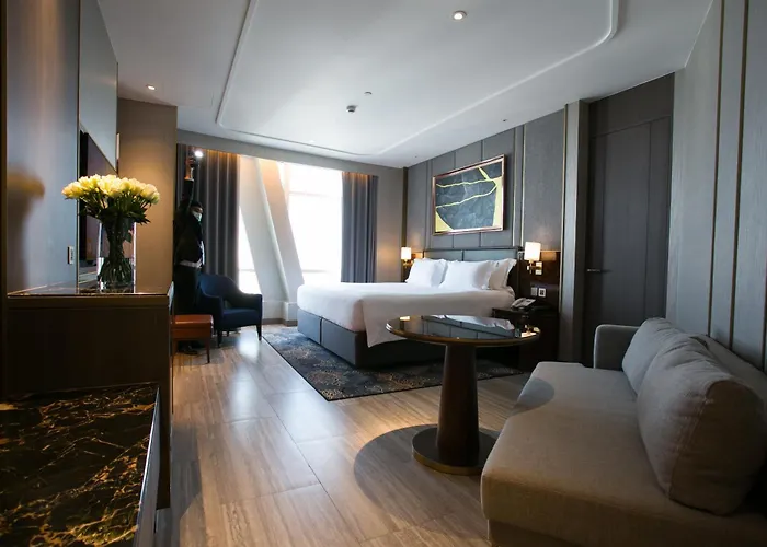 Centara Grand At Centralworld 5*