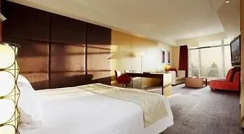 Centara Grand At Centralworld Hotel 5*