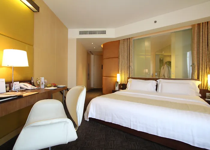 Hotel Centara Grand At Centralworld 5*