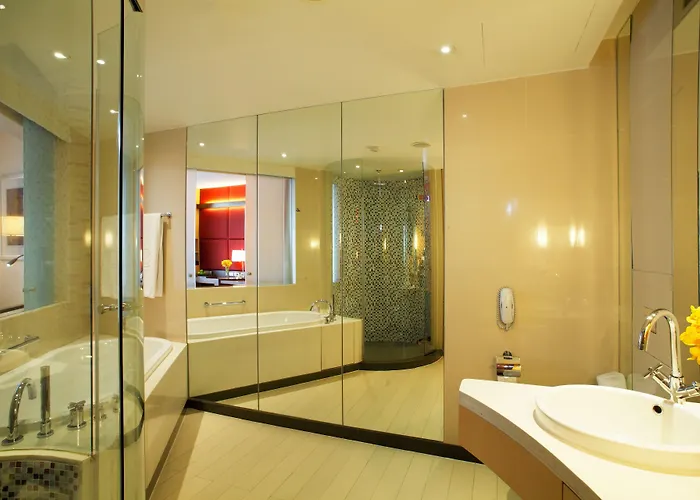 Centara Grand At Centralworld Hotel 5*
