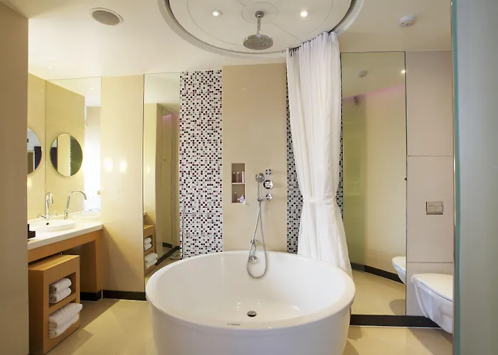 Centara Grand At Centralworld Hotel 5*